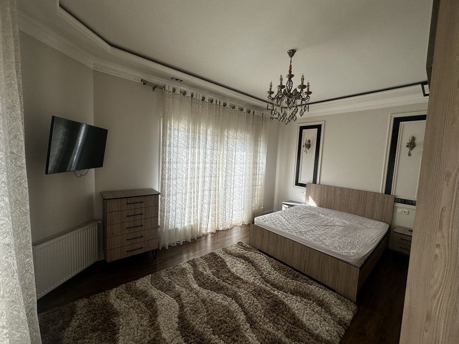 Hovli ijaraga beriladi