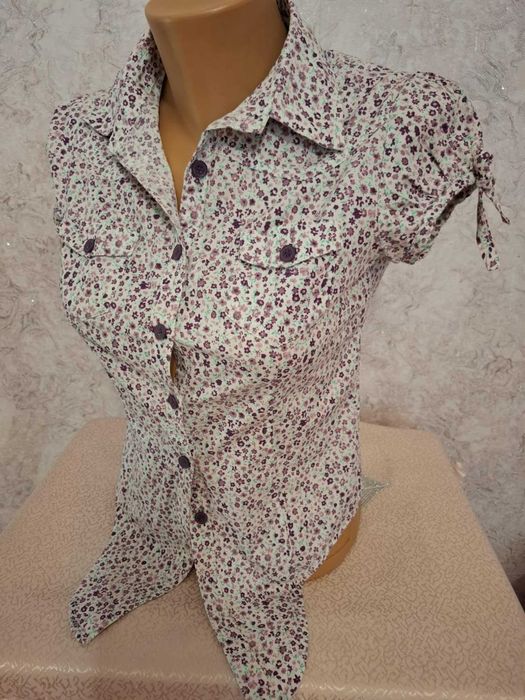 Цветна      Риза