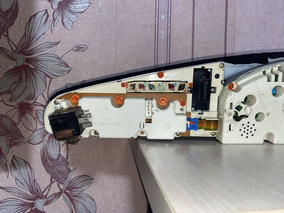 Приборная панель ауди 100 с4