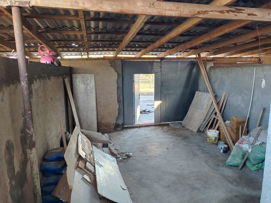 Уй сотилади срочно ер участка 1_3 сотих 3 хонали