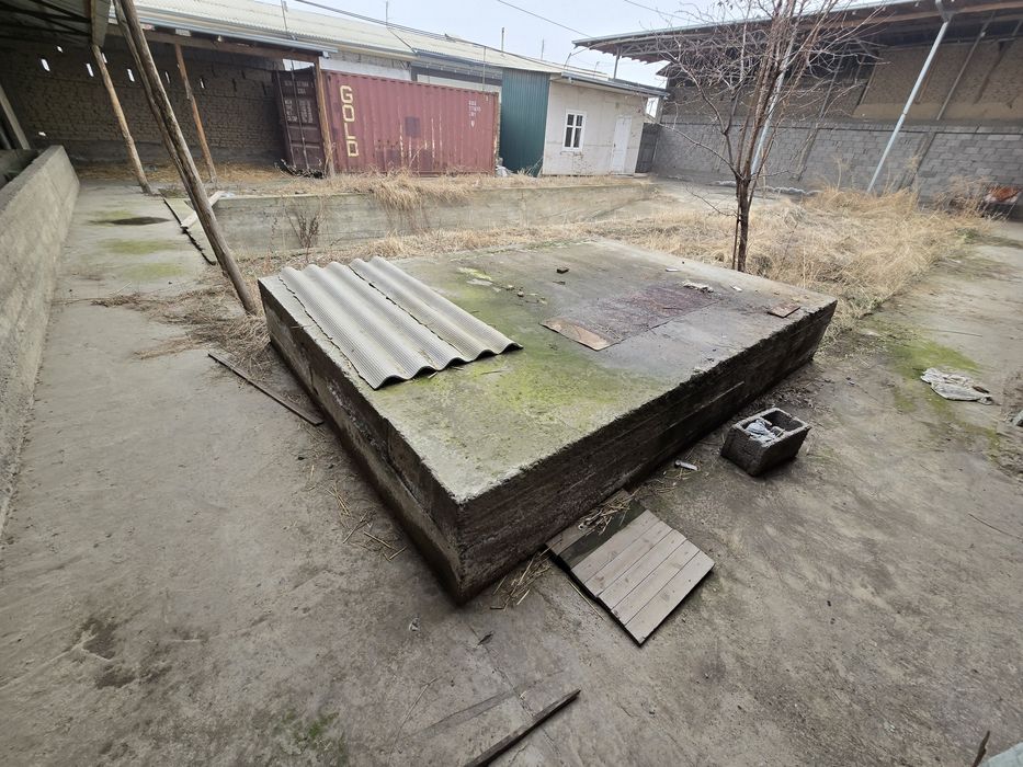 Joy sotiladi  Yoshlik M.F.Y Jiyda ko'chadan