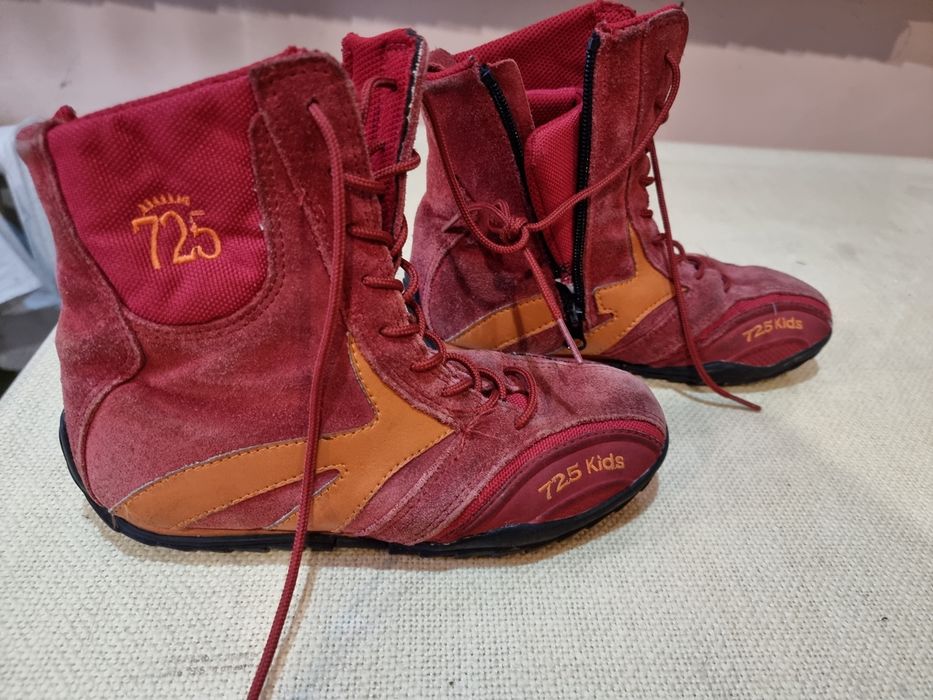 Детские кроссовки, борцовки бу 35 р