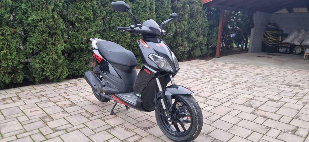Scuter Aprilia Sportcity 49cc