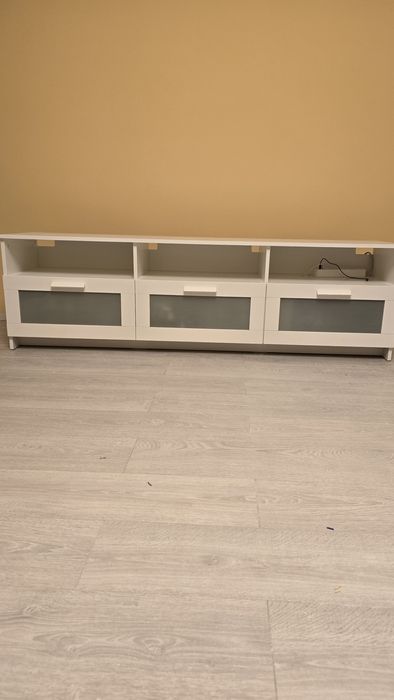 Продам тумбу ТВ IKEA