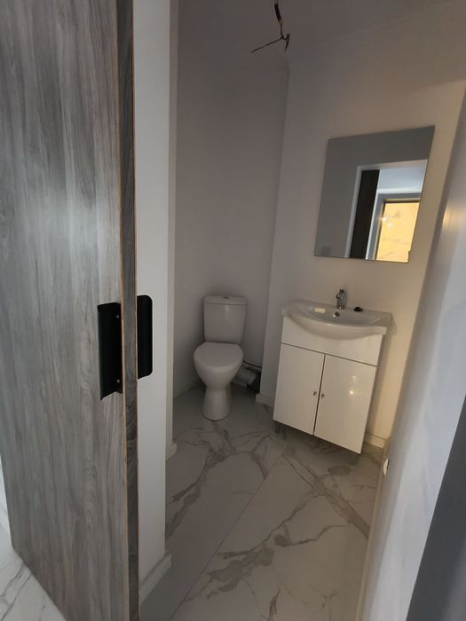 Apartament 3 camere,  70 MP , et 3