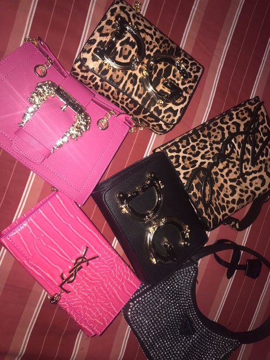 genti diferite firme