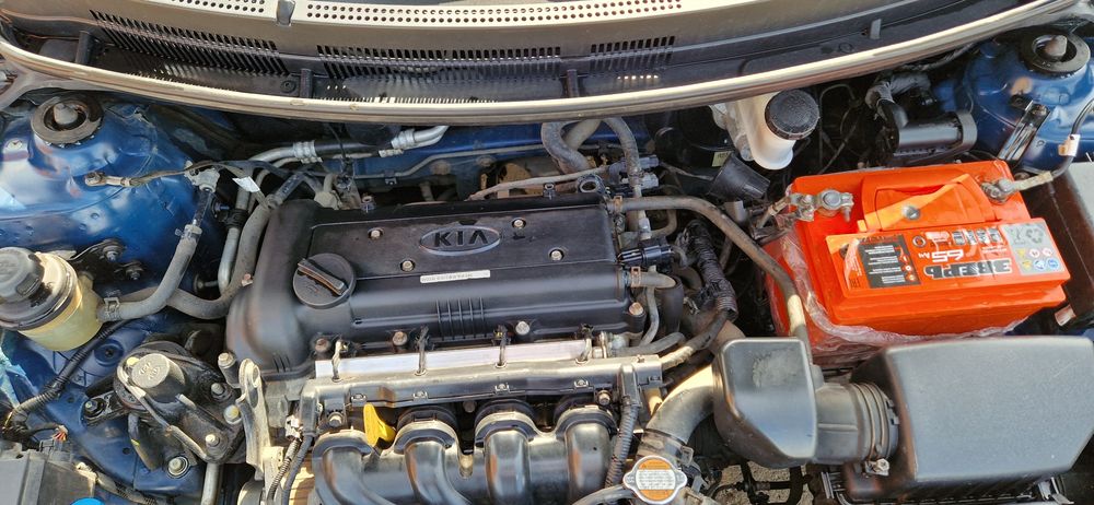 П р о д а м  kia rio