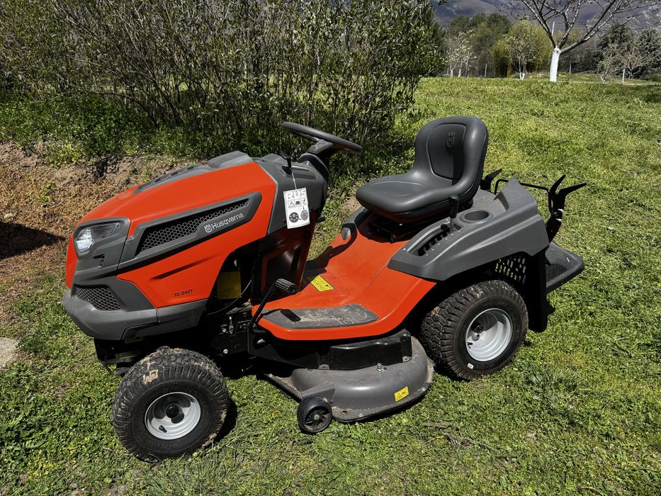 Косачка трактор Husqvarna TC 242T – почти нова (10.6 моточаса)