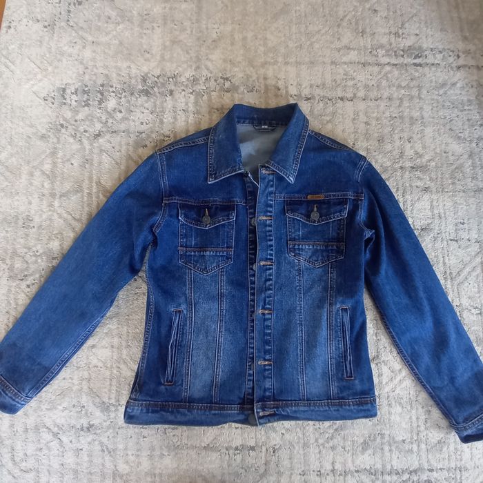 Джинсовая куртка