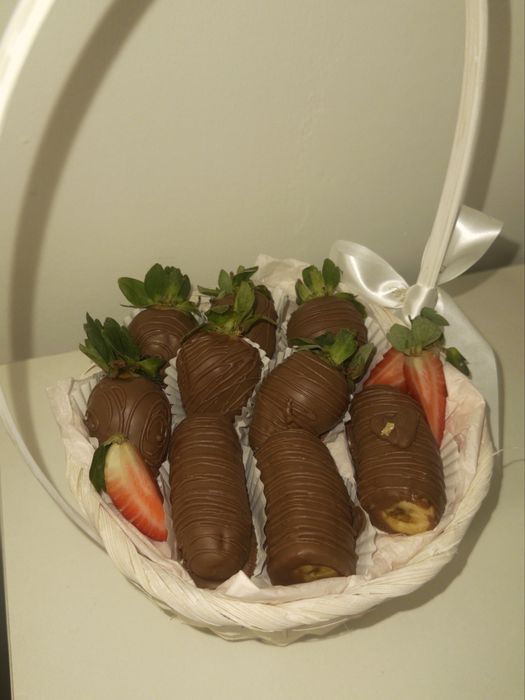 Продаётся свежая клбуника в шоколаде!
