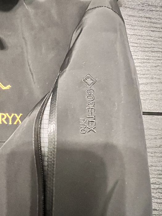 Яке Arc‘teryx SV Gore-Tex pro M размер