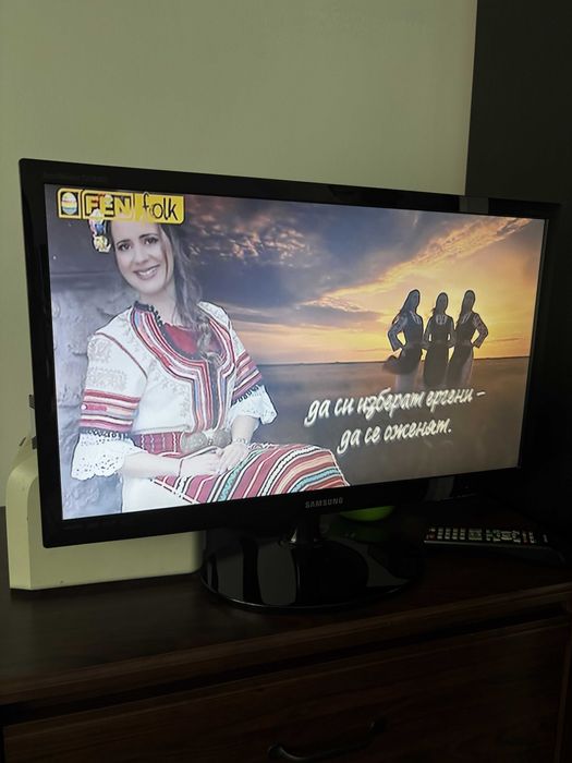 Samsung SyncMaster T27A300 – 27-инчов LED телевизор/монитор, подходящ както за телевизия, така и за използване като монитор.