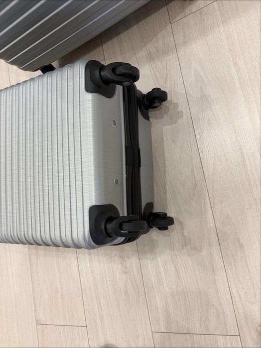 Samsonite чемодан новый ручная кладь в размере s