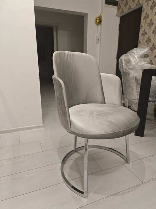 Set 4 scaune dining