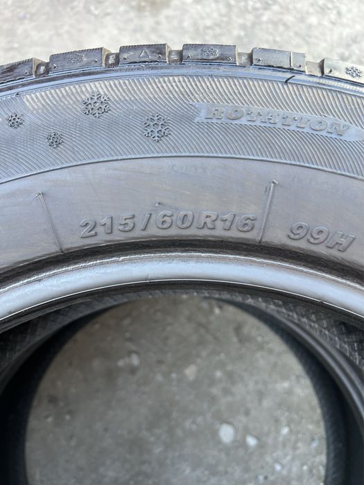 Продам резины 4 шт 215/60/16