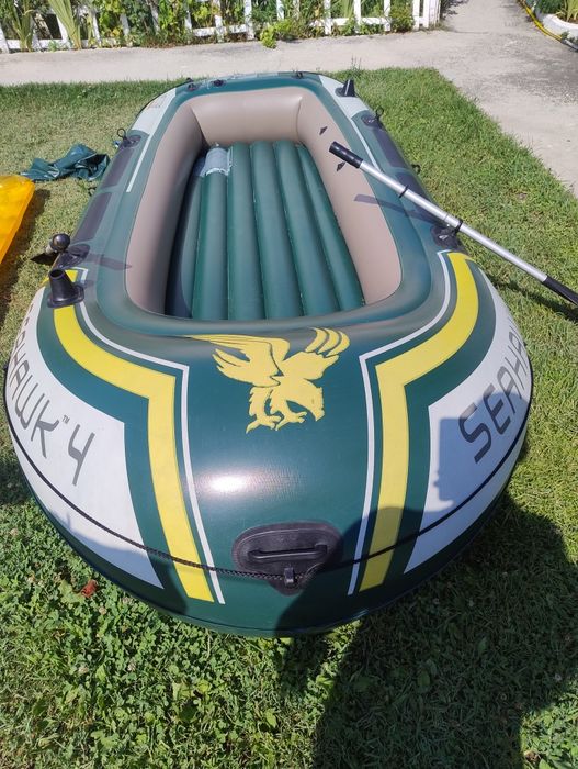 Vând barca gonflabila Intex Seahawk4