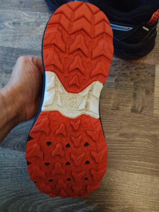 Маратонки Asics 36 номер