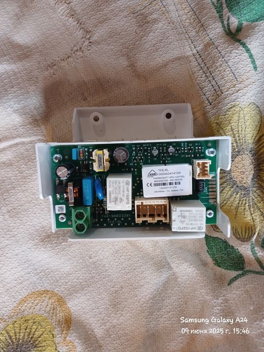 Продам запчасти от боллеров.  Много