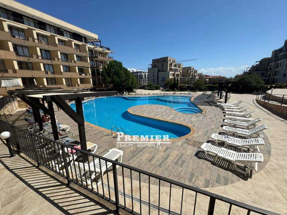 Продава се Двустаен апартамент в Свети Влас - 75 кв.м за 1327 €/кв.м - Снимка #4