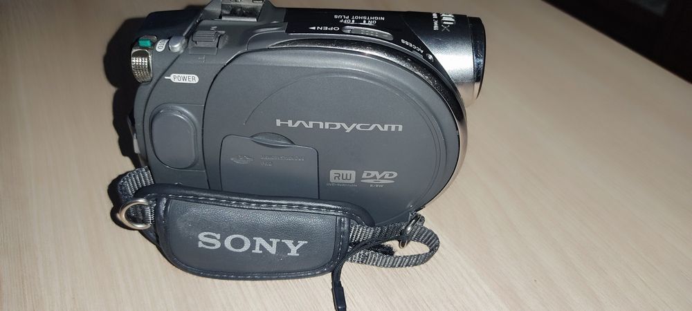 Видеокамера Sony продам