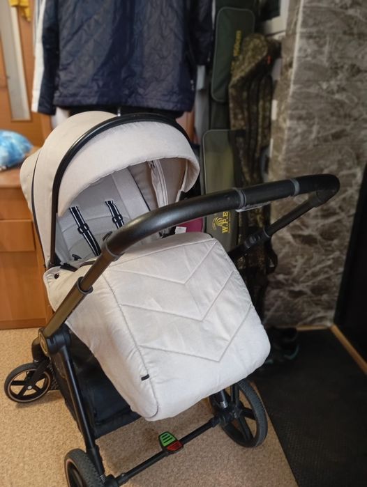 Продам коляску детскую