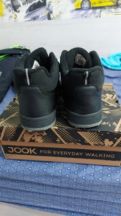 Продам осеннюю обувь 37 размер