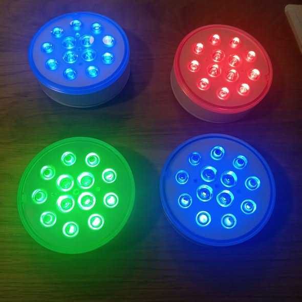 Комплект от 4 LED лампи за басейн RGB, IP68, с дистанционно