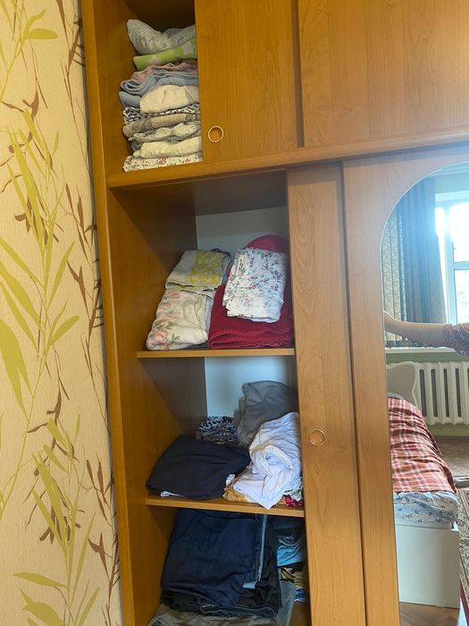 Продается Шифоньер недорого