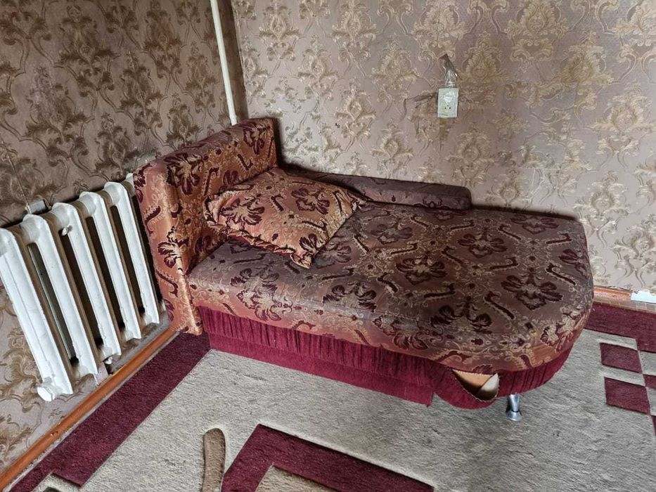 Отдаю угловой диван