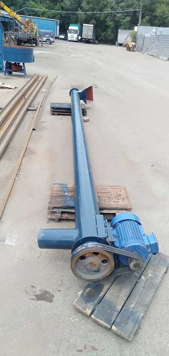 Шнековый конвейр 8м. Диаметр 220 мм.