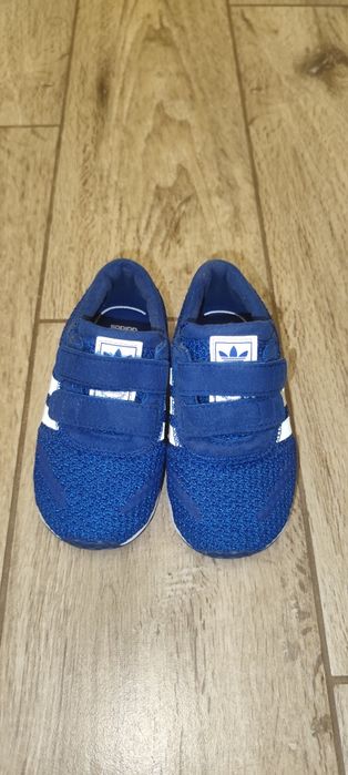Маратонки Adidas, 22 номер