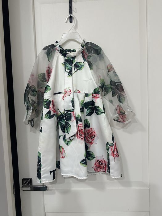 Платья на девочек