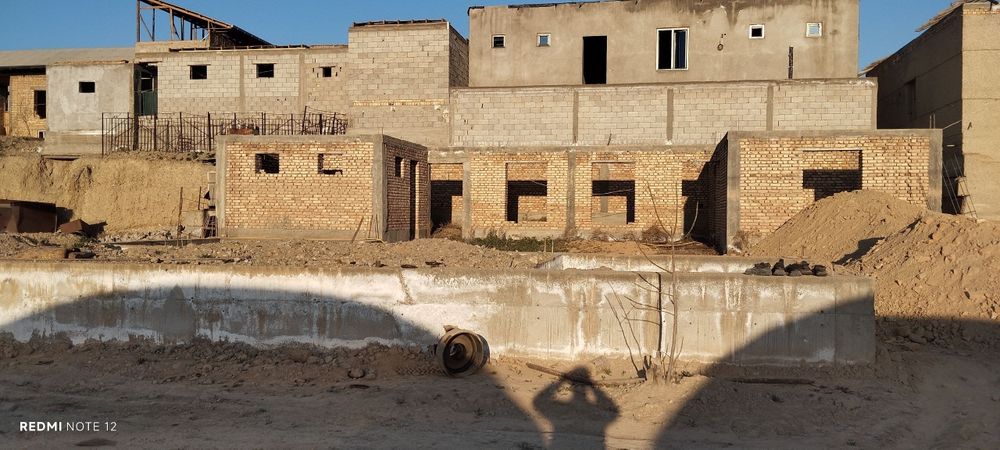 Қурилиши тугалланмаган Ховли сотилади !