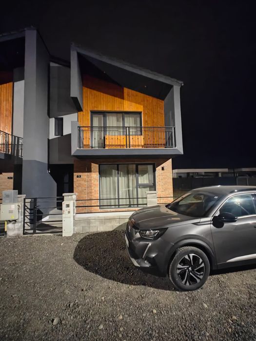 Duplex de vanzare in Mosnita  Noua