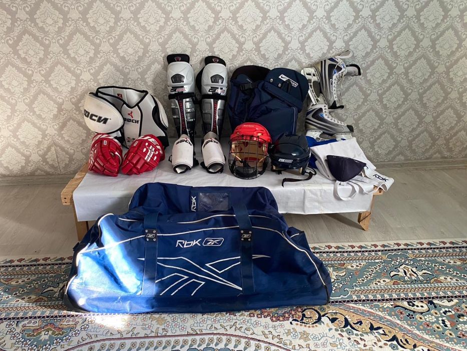 Хоккейный комплект