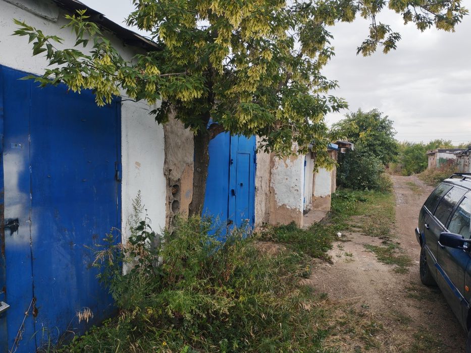 Продам гараж. На южном 3.