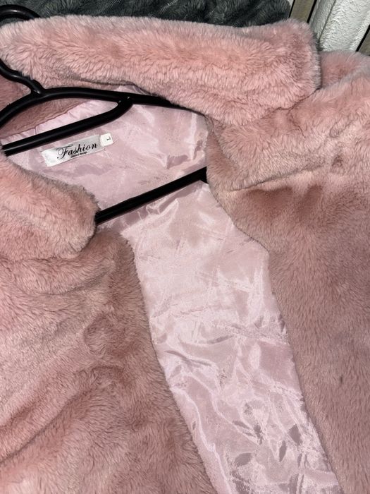 срочно продается розовая шуба