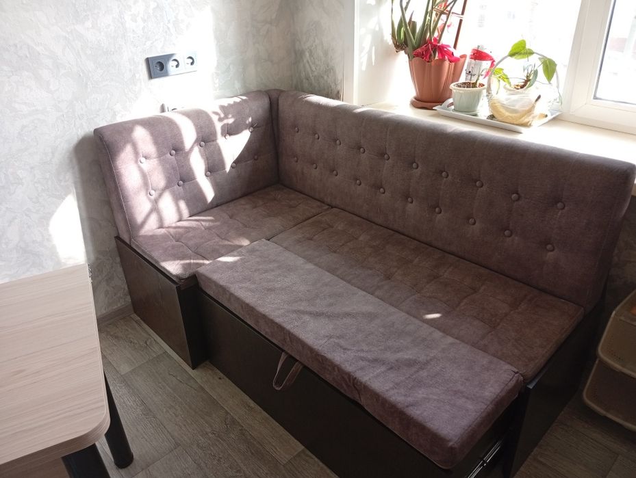 Продам обеденную зону