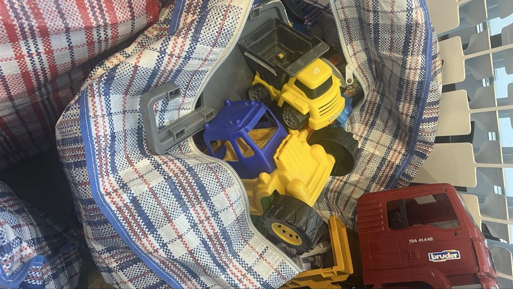 Продам детские игрушки