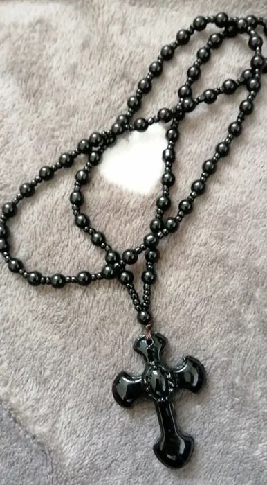 Продам резной крест.