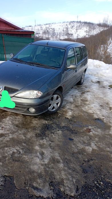 Vând Renault la preț bun