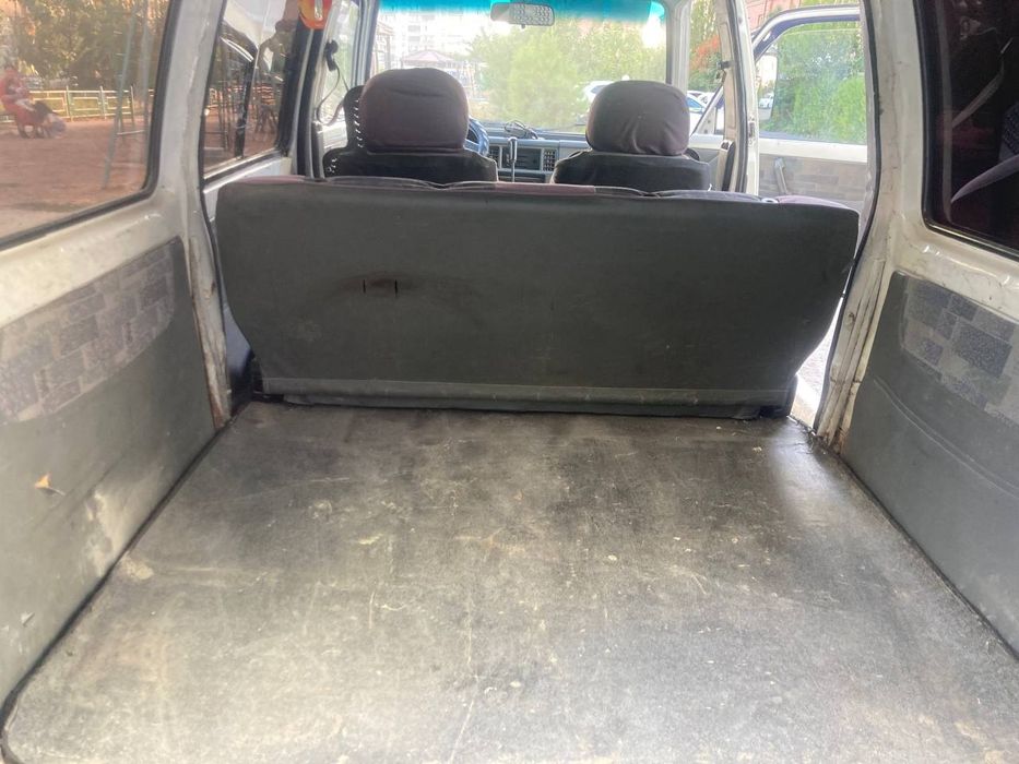 Damas1997 yil 1950 $ kami bor