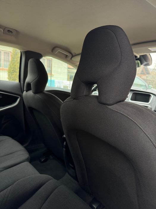 Volvo V40 D2 2.0 diesel 120 cp 2015