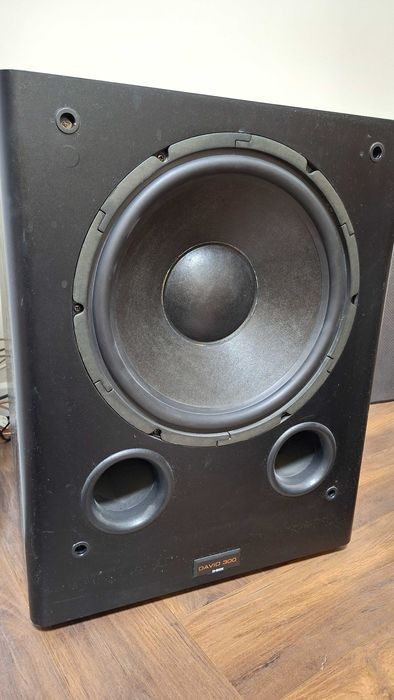 Аудио колони Graetz P 1-80 и активен субуфер D-BOX David-300