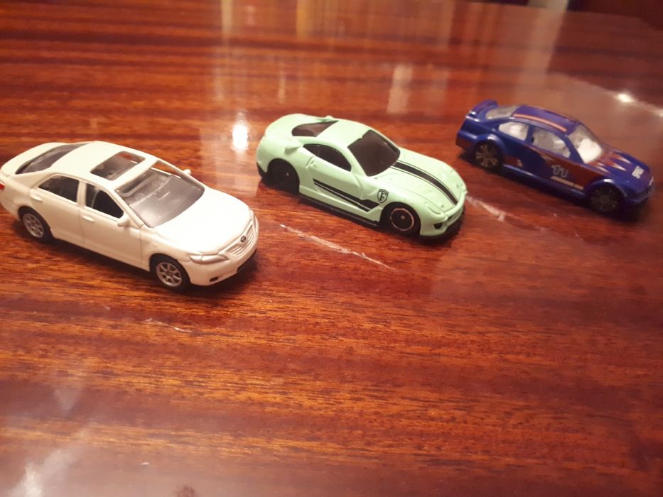 Машинки (цена за 1 штуку)