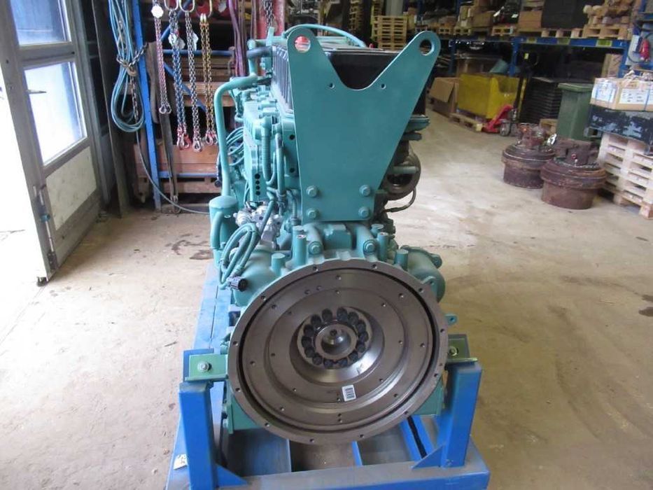Motor Volvo - D12D reconditionat - piese motor
