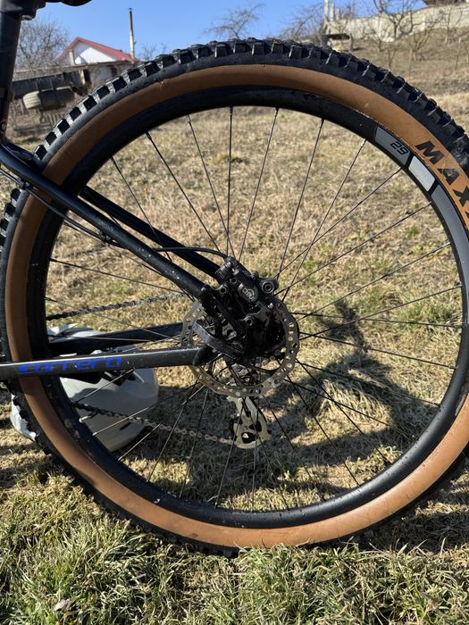 Bicicleta carrera hellcat