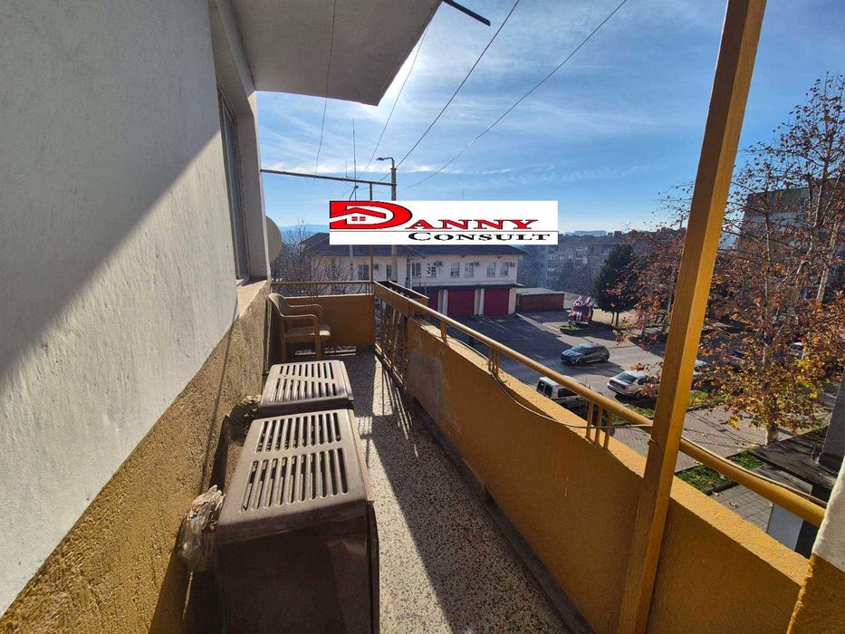 Тристаен апартамент в гр. В. Търново до Пожарната