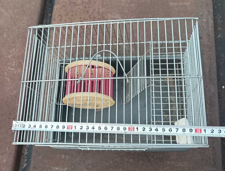 Спешно клетка за хамстер