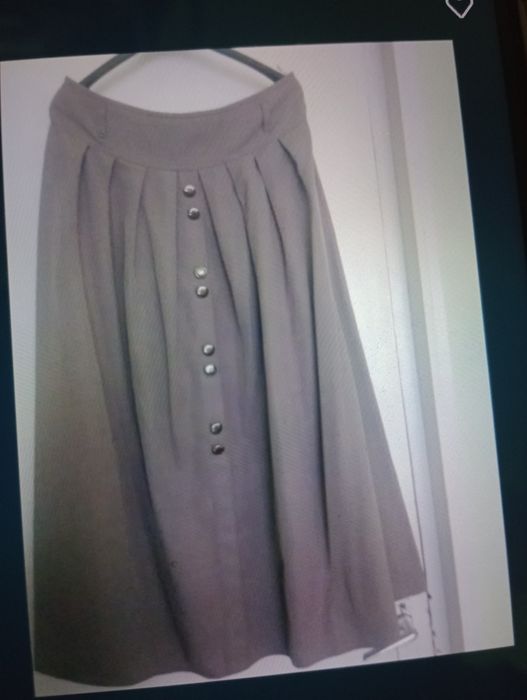 Fuste stofa și jachete, bluza, fusta- pantalon.